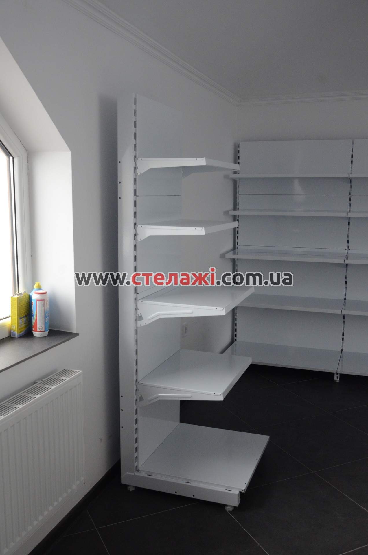 Односторонній (пристінний) стелаж для магазину. Фото 4