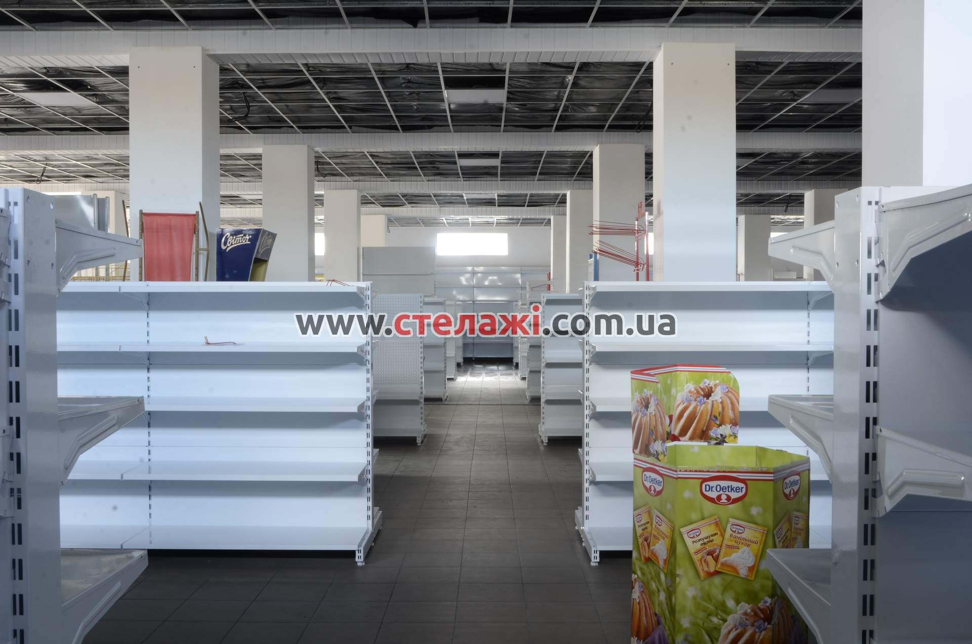 Фото №3 стелажів для супермаркету ''Софія'', Радехів, Львівська область
