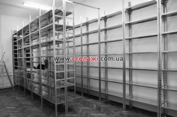 Стелажі для архіву. Академія мистецтв, Львів